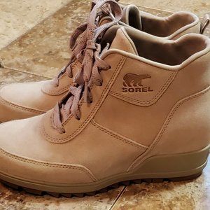 SOREL Women's Evie Sport Lace-Up Lug Sole Booties